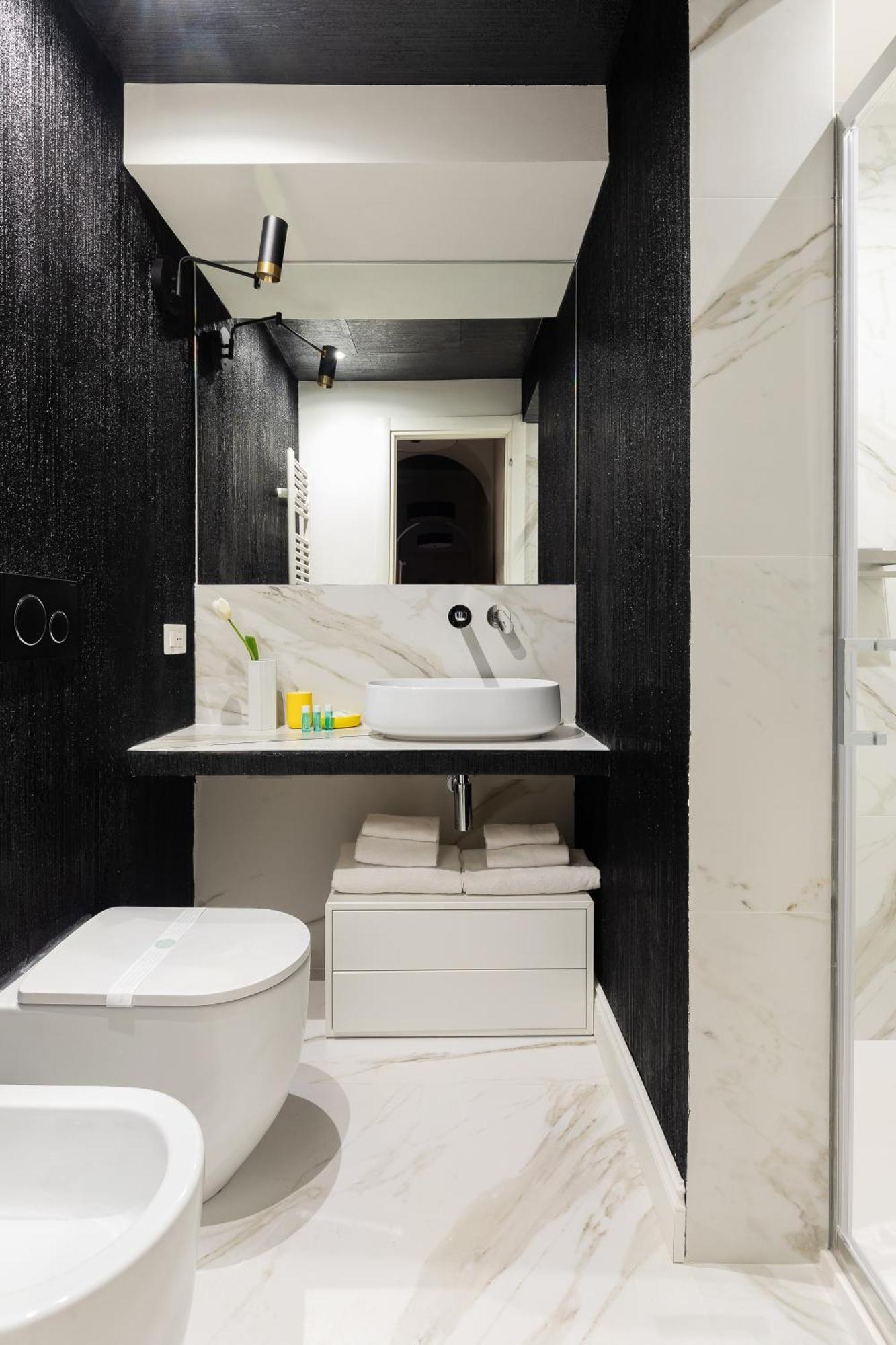 Iflat New Spacious & Classy In Monti Rom